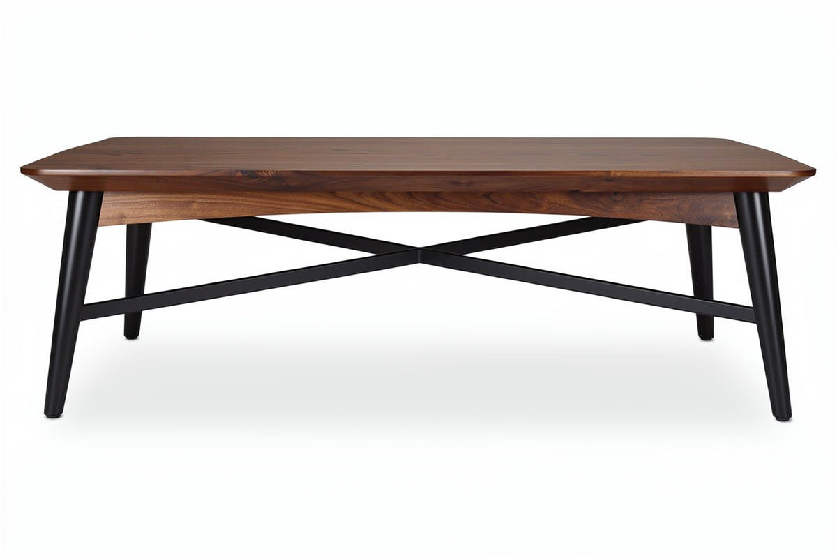 **Laag houten salontafel met metalen poten**